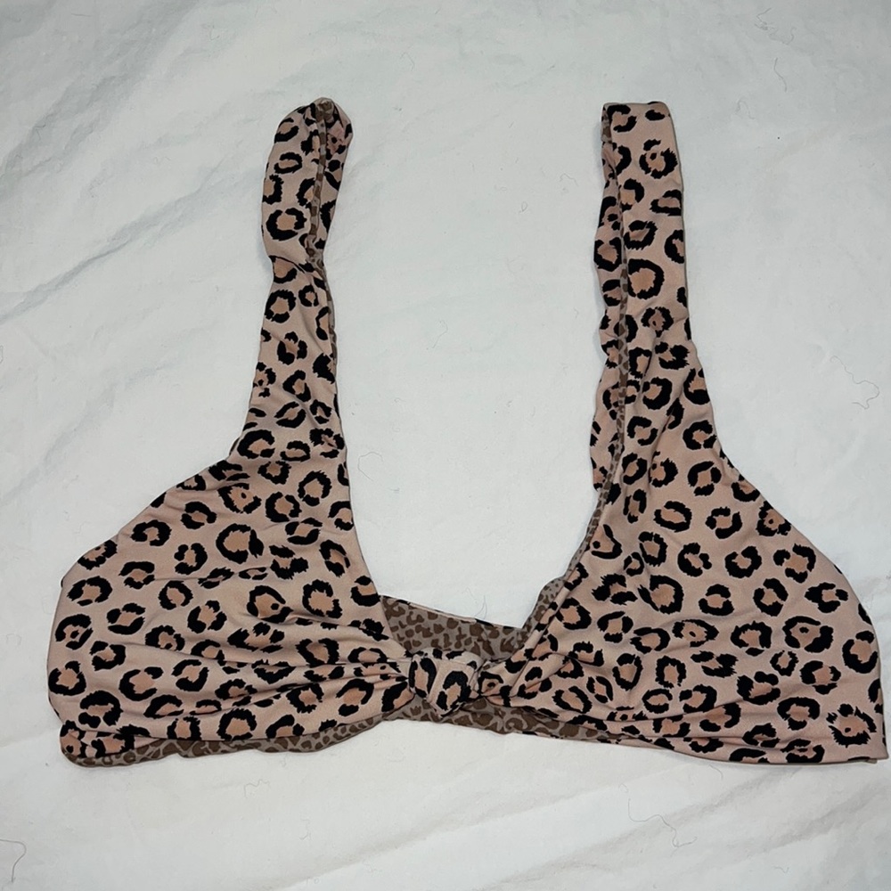 Acacia spain bikini top in wild